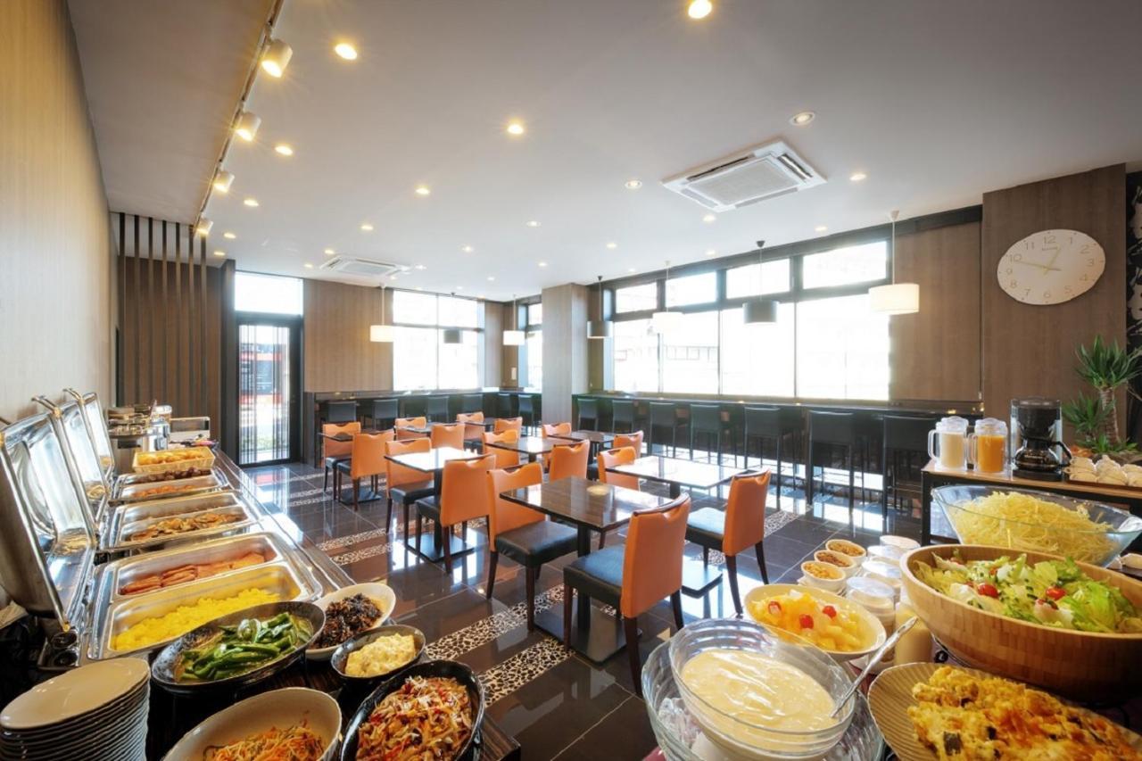 APA Hotel Ibaraki Koga Ekimae Bagian luar foto